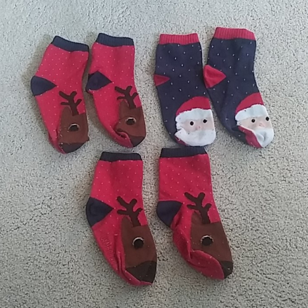 Gymboree 3 pairs Christmas Santa and reindeer socks, ages 6-8